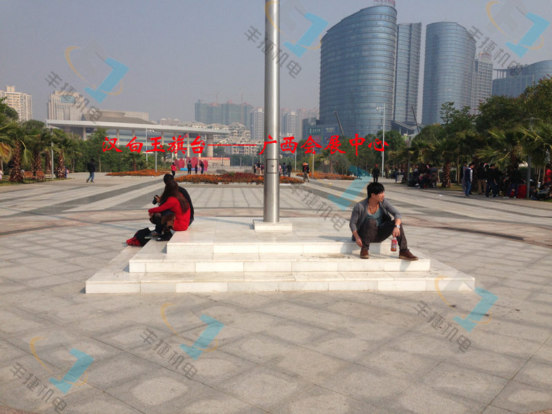 廣(guǎng)西會(huì)展中心電動(dòng)錐形旗杆