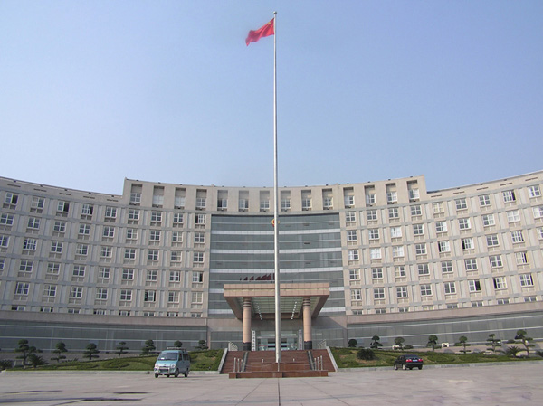政府單位 內(nèi)置式錐形旗杆
