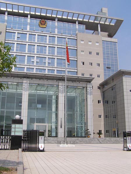 政府單位 內(nèi)置式錐形旗杆