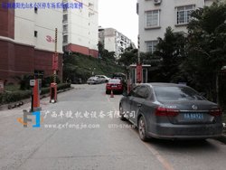 防城港陽光山水小區(qū)停車(chē)場(chǎng)系統(tǒng)成功案例